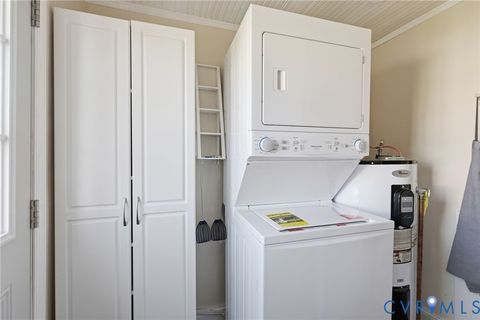 Tiny photo for 102 S 5th Avenue, Hopewell, VA 23860 (MLS # 2606725)