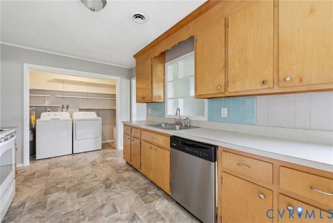 Tiny photo for 307 Kent Avenue, Colonial Heights, VA 23834 (MLS # 2618575)