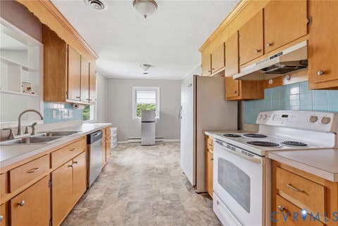 Tiny photo for 307 Kent Avenue, Colonial Heights, VA 23834 (MLS # 2618575)