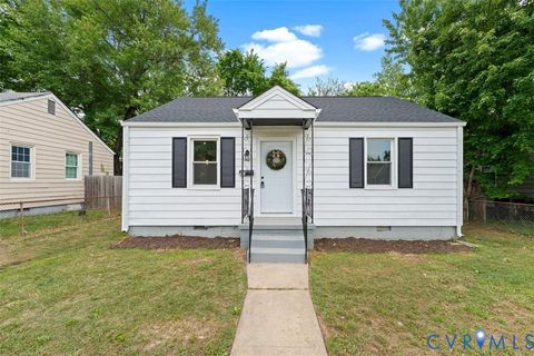 Tiny photo for 91 Slagle Avenue, Petersburg, VA 23803 (MLS # 2611610)