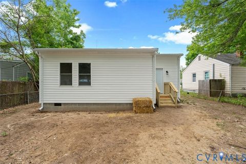 Tiny photo for 91 Slagle Avenue, Petersburg, VA 23803 (MLS # 2611610)