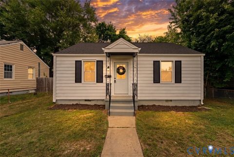Photo of 91 Slagle Avenue, Petersburg, VA 23803 (MLS # 2611610)