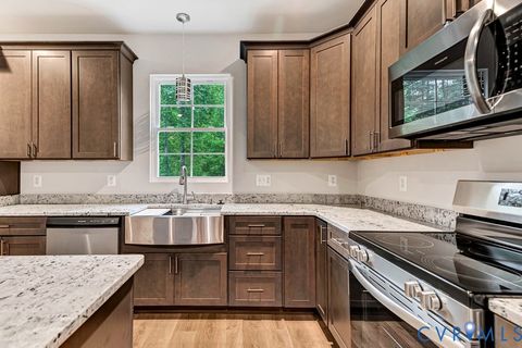Tiny photo for 164 Yorktown Drive, Ladysmith, VA 22546 (MLS # 2612240)
