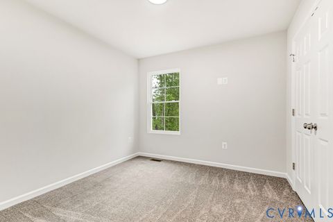 Tiny photo for 164 Yorktown Drive, Ladysmith, VA 22546 (MLS # 2612240)