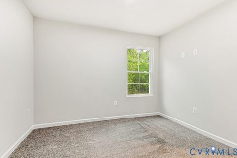 Tiny photo for 164 Yorktown Drive, Ladysmith, VA 22546 (MLS # 2612240)