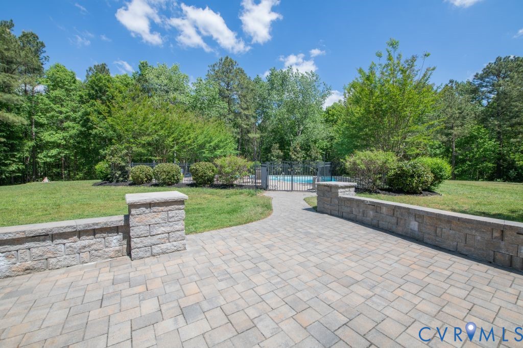 8452 Mount Eagle Road