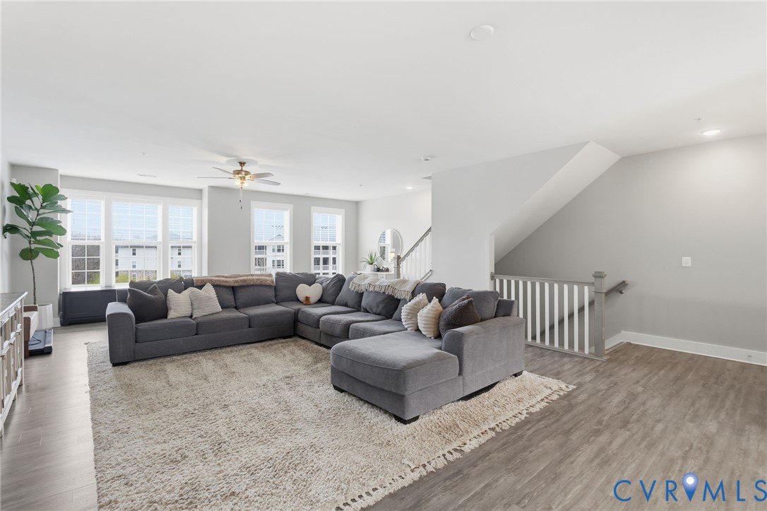 4349 Saunders Station Loop B