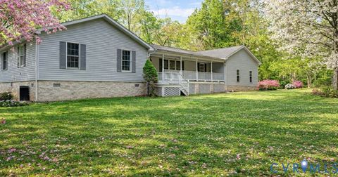Photo of 2791 Huguenot Trail, Powhatan, VA 23139 (MLS # 2609783)