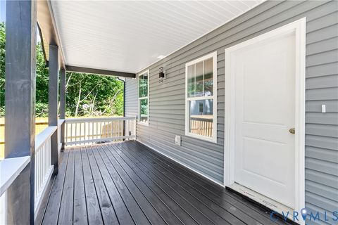 Tiny photo for 215 Mars Street, Petersburg, VA 23803 (MLS # 2618178)