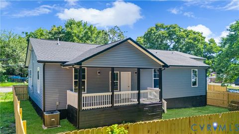 Tiny photo for 215 Mars Street, Petersburg, VA 23803 (MLS # 2618178)