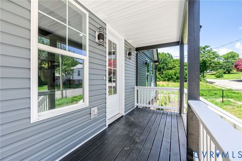 Tiny photo for 215 Mars Street, Petersburg, VA 23803 (MLS # 2618178)