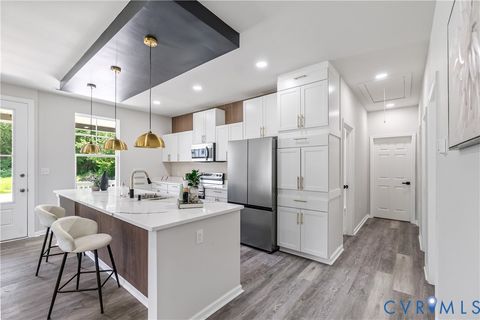 Tiny photo for 215 Mars Street, Petersburg, VA 23803 (MLS # 2618178)