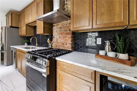 Tiny photo for 321 S Laurel Street, Richmond, VA 23220 (MLS # 2528277)