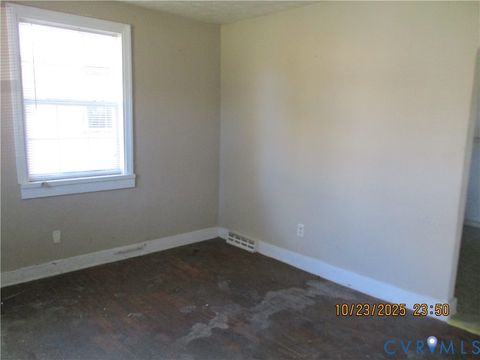 Tiny photo for 3102 Columbia Street, Richmond, VA 23234 (MLS # 2529916)