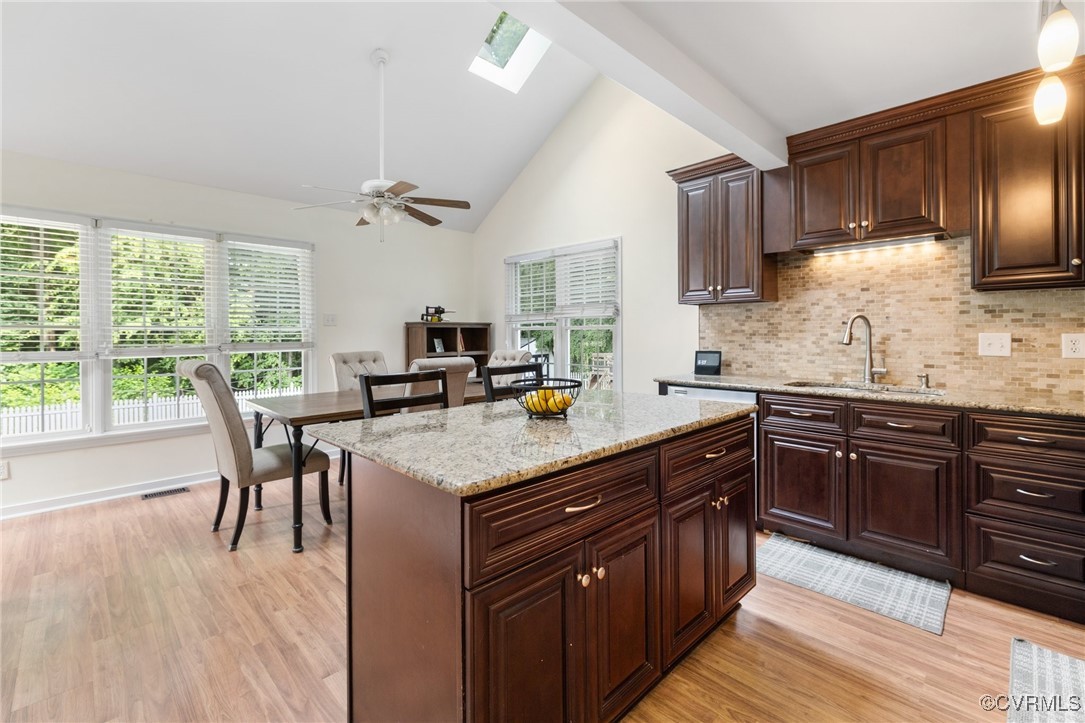 Midlothian, Virginia 23114, United States, 4 Bedrooms Bedrooms, ,3 BathroomsBathrooms,Residential,Pending,145528