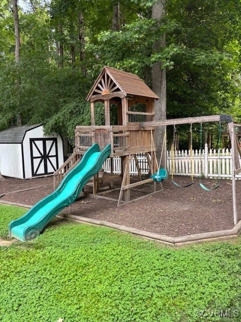 Midlothian, Virginia 23114, United States, 4 Bedrooms Bedrooms, ,3 BathroomsBathrooms,Residential,Pending,145528