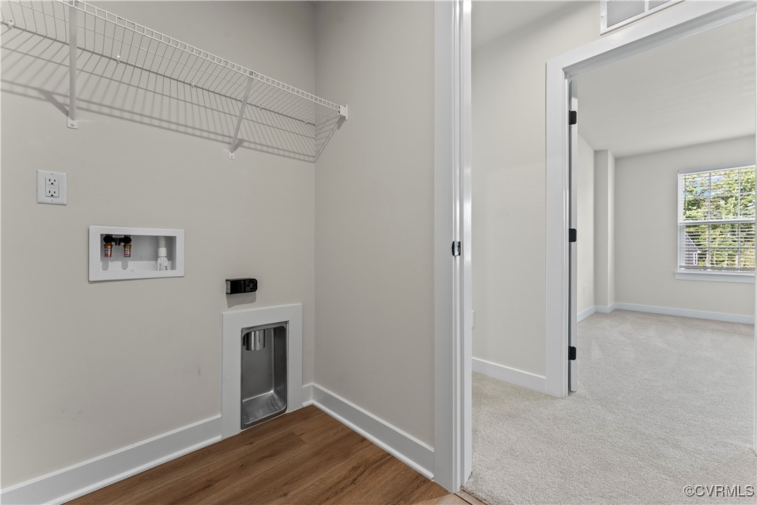 North Chesterfield, Virginia 23237, United States, 3 Bedrooms Bedrooms, ,3 BathroomsBathrooms,Residential,Pending,138731