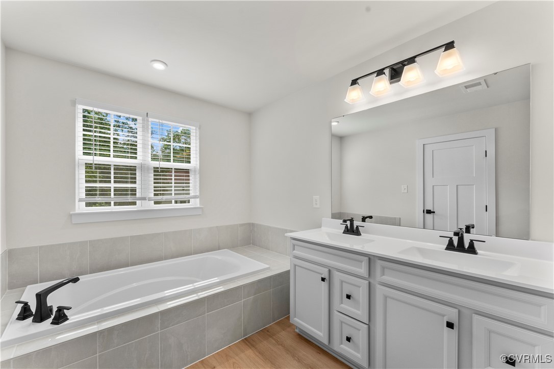 North Chesterfield, Virginia 23237, United States, 3 Bedrooms Bedrooms, ,3 BathroomsBathrooms,Residential,Pending,138731