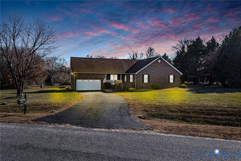 Photo of 196 Matthews Cove Drive, Montross, VA 22520 (MLS # 2532600)