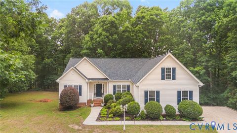 Photo of 10403 Chesdin Ridge Court, Chesterfield, VA 23803 (MLS # 2612236)