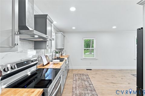 Tiny photo for 803 Germantown Road, Farmville, VA 23901 (MLS # 2616718)