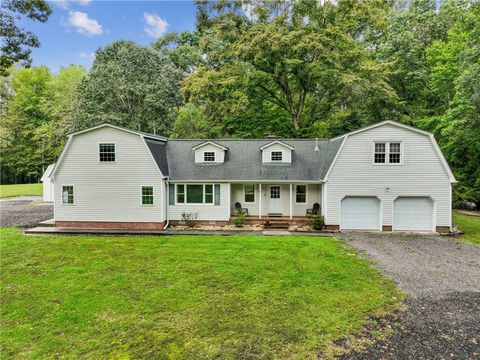Photo of 5544 Glebe Hall Road, Gloucester, VA 23061 (MLS # 2523262)