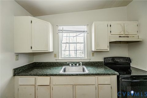 Tiny photo for 1047 Sussex Street, Petersburg, VA 23803 (MLS # 2532840)