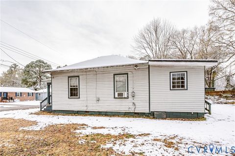 Tiny photo for 1047 Sussex Street, Petersburg, VA 23803 (MLS # 2532840)