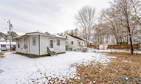 Tiny photo for 1047 Sussex Street, Petersburg, VA 23803 (MLS # 2532840)