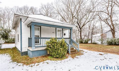 Tiny photo for 1047 Sussex Street, Petersburg, VA 23803 (MLS # 2532840)