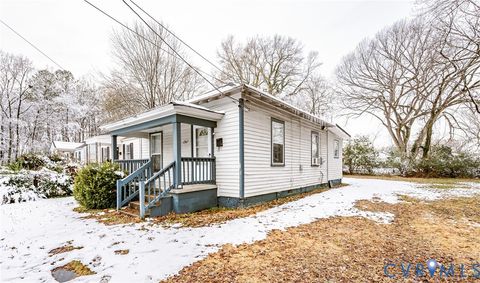Tiny photo for 1047 Sussex Street, Petersburg, VA 23803 (MLS # 2532840)