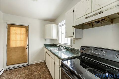 Tiny photo for 1047 Sussex Street, Petersburg, VA 23803 (MLS # 2532840)