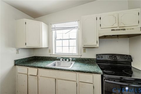 Tiny photo for 1047 Sussex Street, Petersburg, VA 23803 (MLS # 2532840)