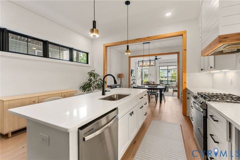 Tiny photo for 817 N 33rd Street, Richmond, VA 23223 (MLS # 2611426)