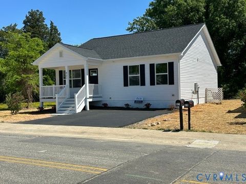 Tiny photo for 921 Jackson Street, Colonial Beach, VA 22443 (MLS # 2613802)