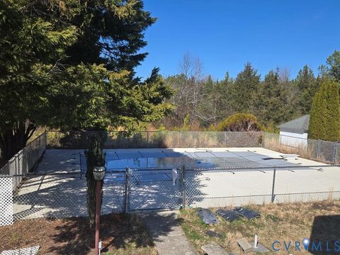 Tiny photo for 375 Schoolhouse Road, Farmville, VA 23901 (MLS # 2608706)