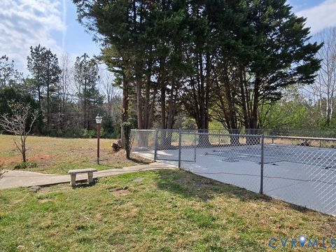 Tiny photo for 375 Schoolhouse Road, Farmville, VA 23901 (MLS # 2608706)
