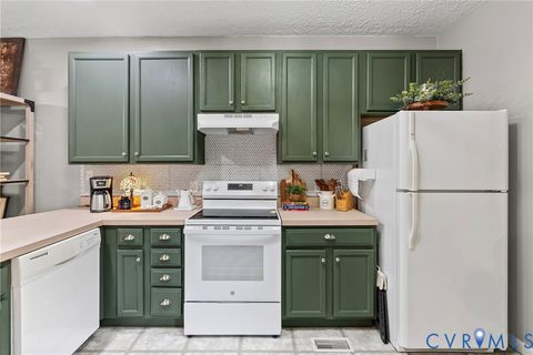 Tiny photo for 1603 High Street, Farmville, VA 23901 (MLS # 2529524)