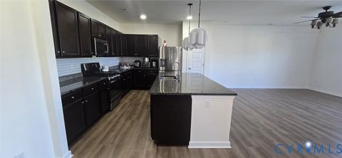 Tiny photo for 9005 White Plains Court, Mechanicsville, VA 23116 (MLS # 2612646)