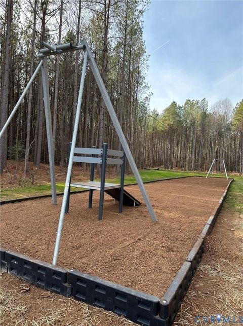 Tiny photo for 9005 White Plains Court, Mechanicsville, VA 23116 (MLS # 2612646)