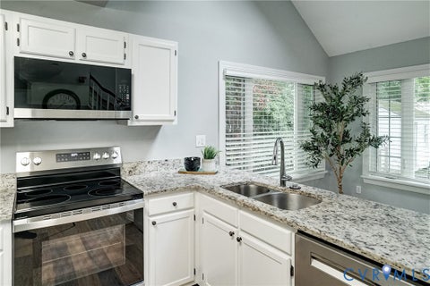 Tiny photo for 9724 Kingscroft Drive, Glen Allen, VA 23060 (MLS # 2618578)