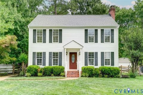 Photo of 9724 Kingscroft Drive, Glen Allen, VA 23060 (MLS # 2618578)