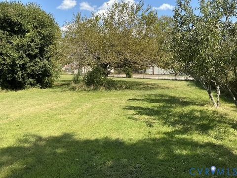 Tiny photo for 2025 N Dupuy Road, Petersburg, VA 23803 (MLS # 2524813)
