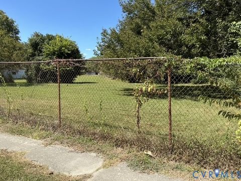 Tiny photo for 2025 N Dupuy Road, Petersburg, VA 23803 (MLS # 2524813)