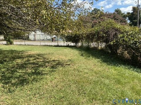 Tiny photo for 2025 N Dupuy Road, Petersburg, VA 23803 (MLS # 2524813)