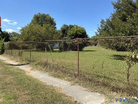 Tiny photo for 2025 N Dupuy Road, Petersburg, VA 23803 (MLS # 2524813)