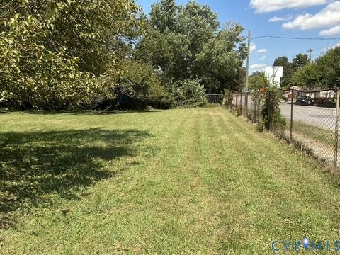 Tiny photo for 2025 N Dupuy Road, Petersburg, VA 23803 (MLS # 2524813)