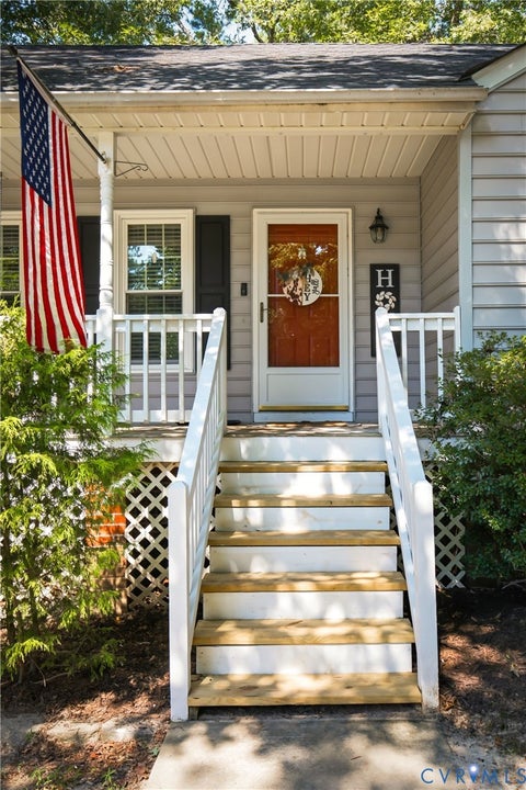 Tiny photo for 13028 Holly View Terrace, Midlothian, VA 23112 (MLS # 2623729)