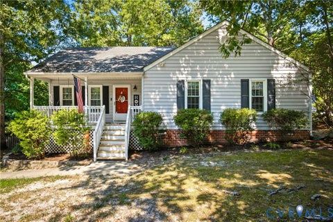 Photo of 13028 Holly View Terrace, Midlothian, VA 23112 (MLS # 2623729)