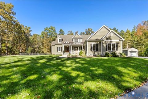 Photo of 4204 Falling View Lane, Mechanicsville, VA 23111 (MLS # 2529587)